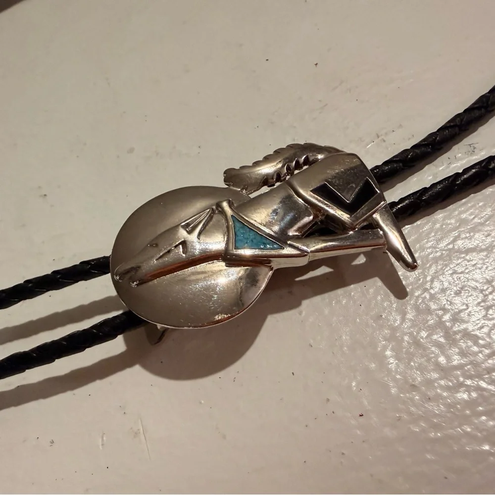 Vintage Wolf Bolo Tie Silver Tone Turquoise Inlay Western Leather Cord Signed - Picture 5 of 8